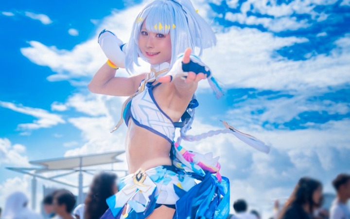 日本网友从内向宅男到人气美少女Coser 用热爱活成梦想模样