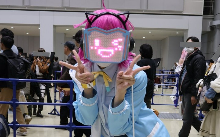 C107日常 男生更衣室走出的天王寺璃奈！？