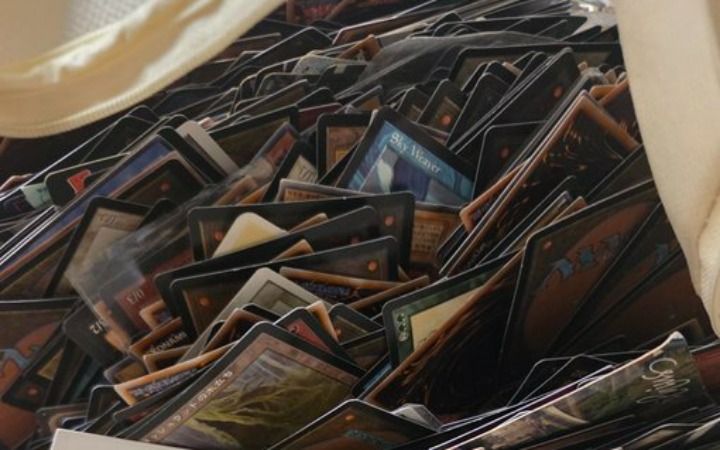 获赠高价万智牌仍选择归还 这份诚信太圈粉！