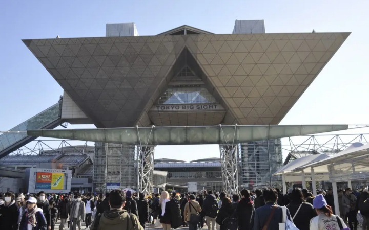 场馆整修导致空间受限 C109调整为三天举办