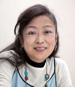 真山亚子