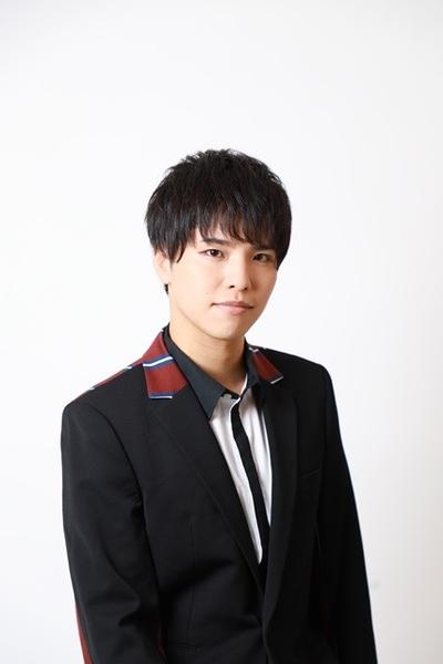 石谷春贵