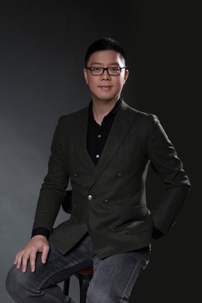 王巍 王巍