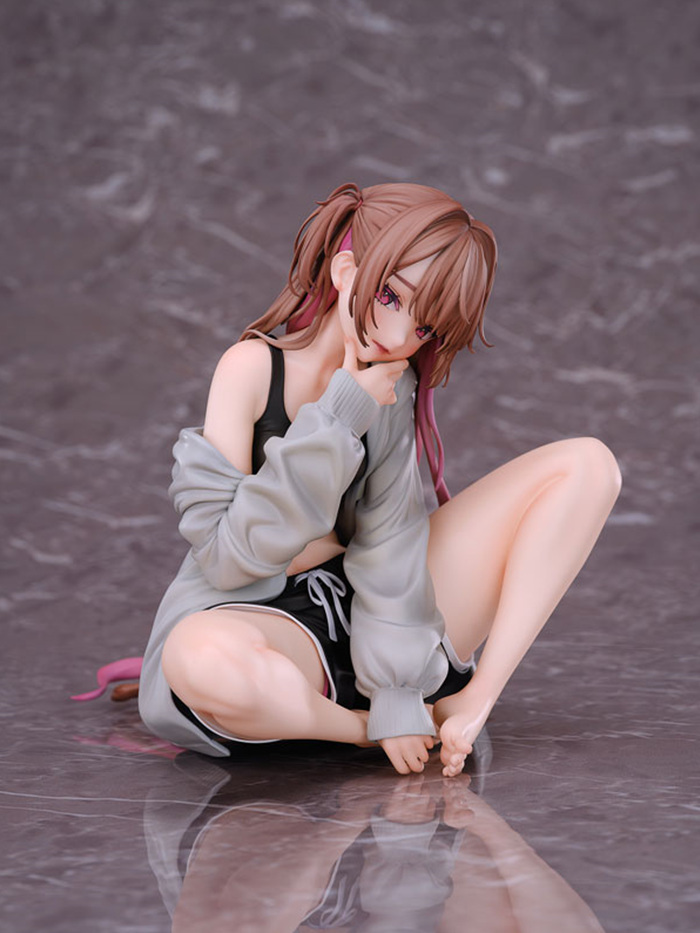 FIGURE-181422_01.jpg